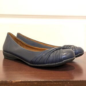 EUC Natural Soul 10M Navy Blue Faux Leather Ballet Flats